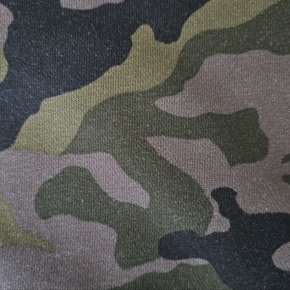 Nike Dri Fit Women's Cropped Camo Sweatshirt Size Medium - Picture 5 of 9